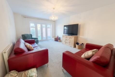 Repton Drive, Hanslope, Milton Keynes, MK19 photo 3