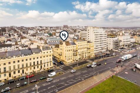 Flat 6, 6 Brunswick Terrace-21.jpg