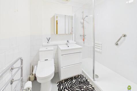 Presented by Robert at EweMove Bexleyheath and Dar