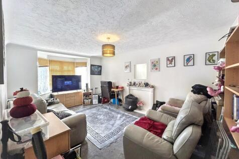 9 Village Close, Bexhill-on-Sea, East Sussex, TN39 4TF