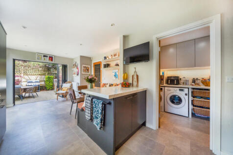 1304413-23-684330...