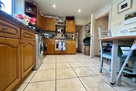 Faulkner Close, Milton, CB24 photo 3