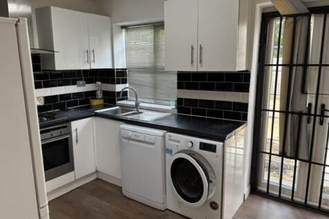 fitted kitchen