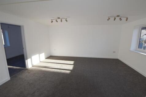 Lounge_Dining room (1).jpg