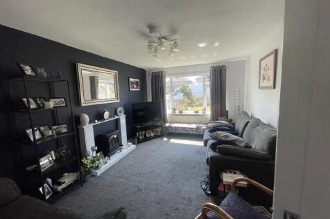Low Hills Lane, Lindley photo 5