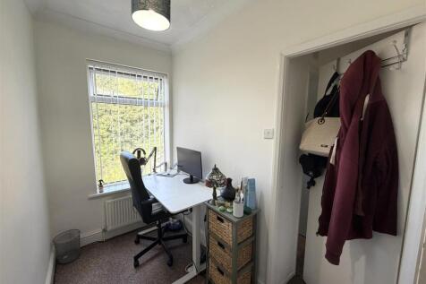 Eldon Terrace, Neston photo 5