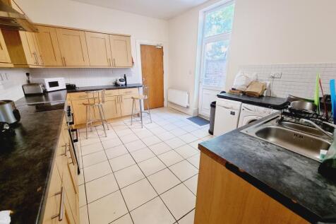 43 Clarendon Avenue, Leamington Spa photo 3