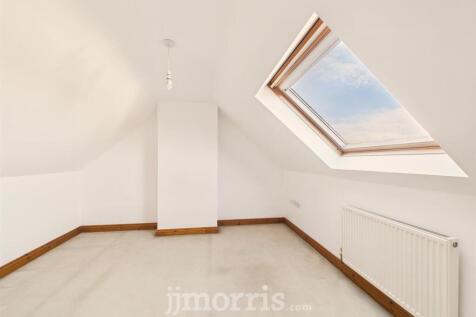 Home Office/Studio/Bedroom 5