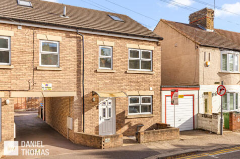 Waltham Cross, EN8 - property photo