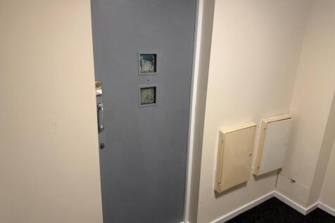 Flat door