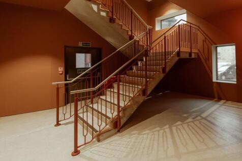 Office to rent Image 5