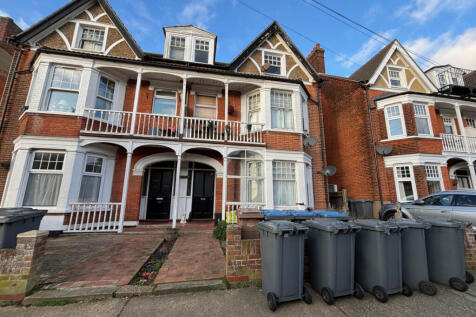 1 Bedroom Studio to Let in 40 Leopold Road, Felix