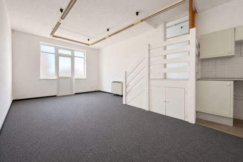 Kitchen/Meeting Room