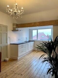 St. Thomas Road, Lytham St. Annes, Lancashire, FY8 1JL photo 3