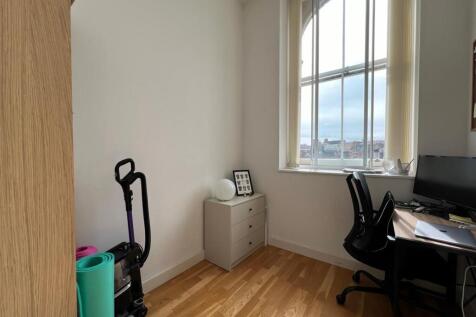 Bedroom Two 01.JPG