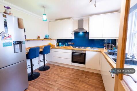 Beech Crescent, Yelverton, PL20 photo 4