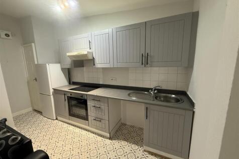 Clare Road, Sutton-In-Ashfield photo 4