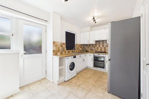Ladychapel Road, Abbeymead, Gloucester, Gloucestershire, GL4 photo 4