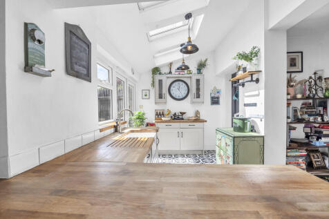Bury St Edmunds, IP32 - property photo