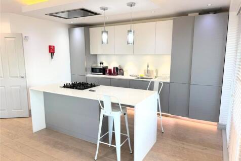 Show Apartment Image