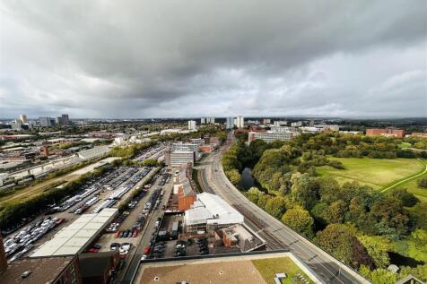 Local Crescent, Hulme Street, Salford photo 4