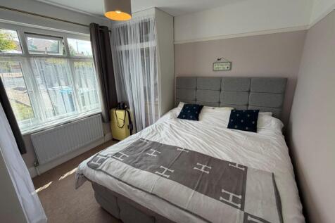 Newlyn Way, Poole photo 5