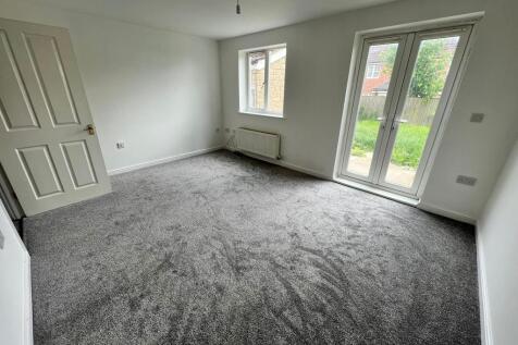 Cudworth View, Grimethorpe, Barnsley, South Yorkshire, S72 photo 3