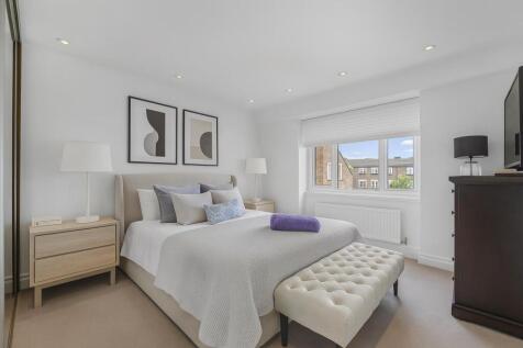 38 The Marlowes, St. Johns Wood, London, NW8 6NA.J