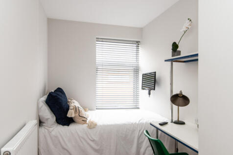 18 Cauldon Road bedroom 4