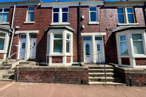 2 bed flat to rent Brighton Road, Gateshead NE8