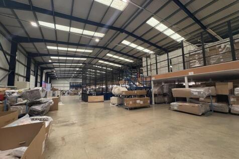 Distribution Warehouse to rent Image 2