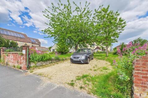 12 - Pair of Houses for Auction, Bishopsworth.jpg