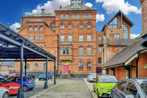 The Brewhouse: Front Aspect 321