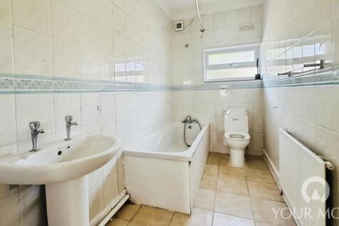 Ferndale Road, Gravesend, Kent, DA12 photo 5