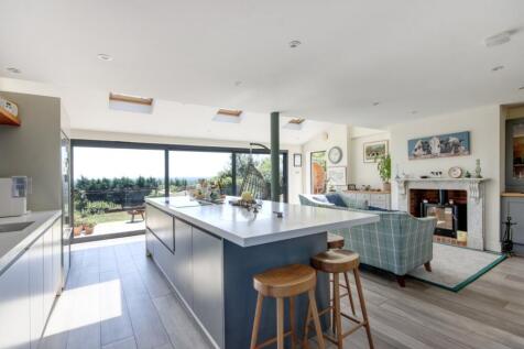 Kitchen/Breakfast Rm