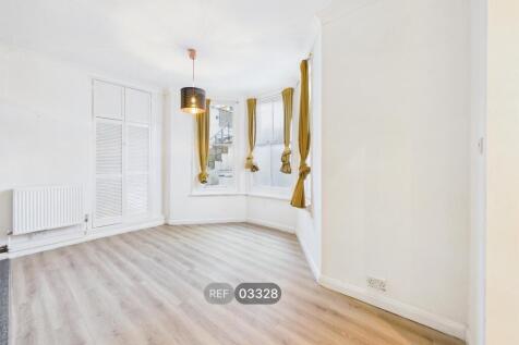 Living /Bedroom area
