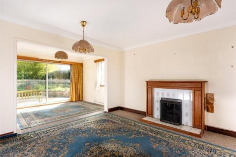 Sitting/Dining Room