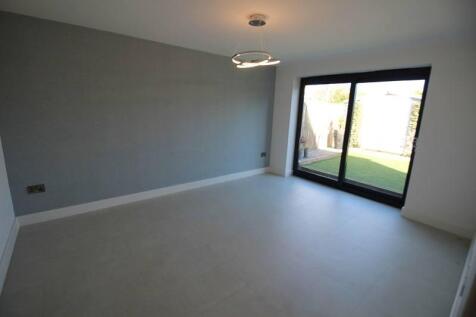 Keats Drive, Crewe, CW2 photo 4