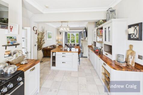 Open Plan Living, Ki