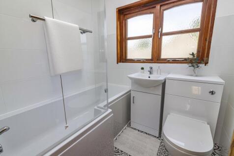 Hawton Crescent, Nottingham, NG8 photo 3