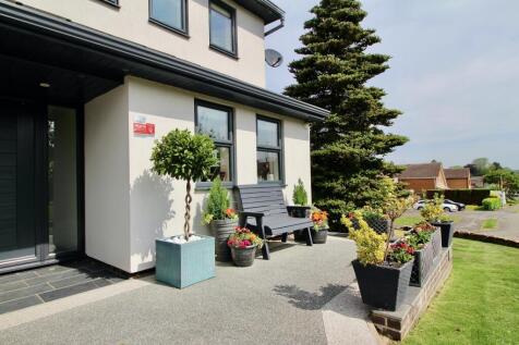 View of property at the front