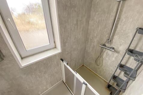 Wet Room.jpg