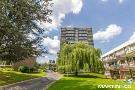 Close to QE Hospital & Harborne High Street * Spacious lounge with balcony * Fitted kitchen with white goods * Two double bedrooms * Family bathroom with bathtub and shower cubicle * Electric heating 