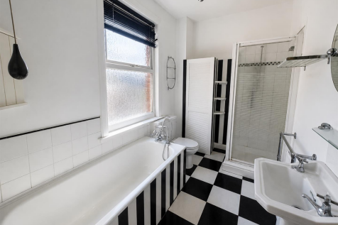 St Georges Road, Stoke - First Floor Bathroom