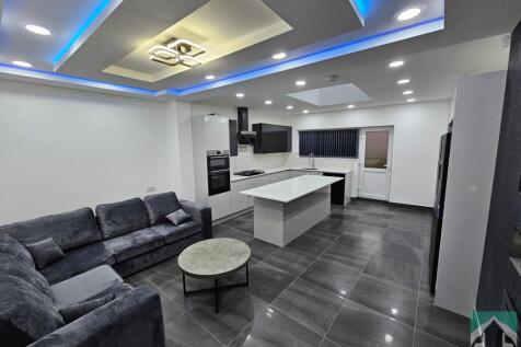 5-bed house on Coronation Road, Selly Oak, Birmingham, £675/mo