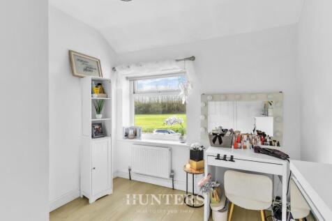 Kelvin Avenue (12).jpg