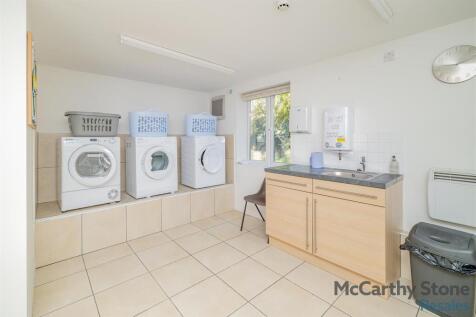 8688375-interior17.jpg