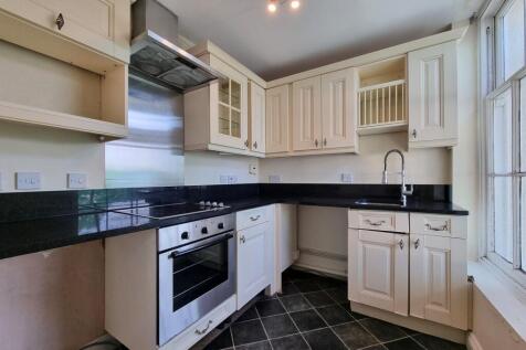 Market Street, Tavistock, PL19 photo 3