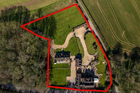 The Wollery Estate Drone-10.jpg