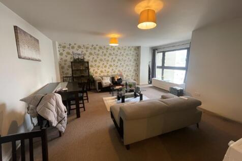 2-bed flat on Landmark Place, City Centre, Cardiff, CF10, £1,450/mo